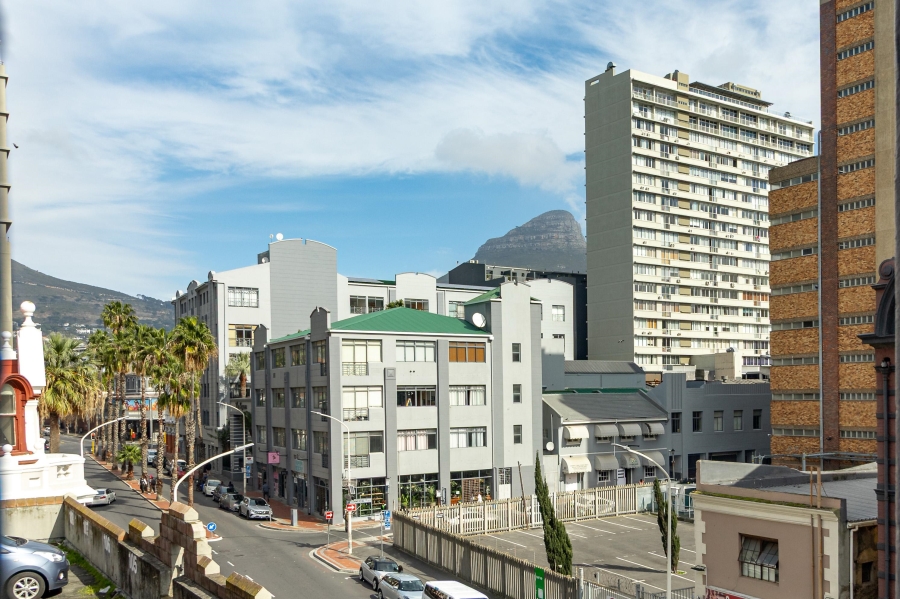 1 Bedroom Property for Sale in Cape Town City Centre Western Cape
